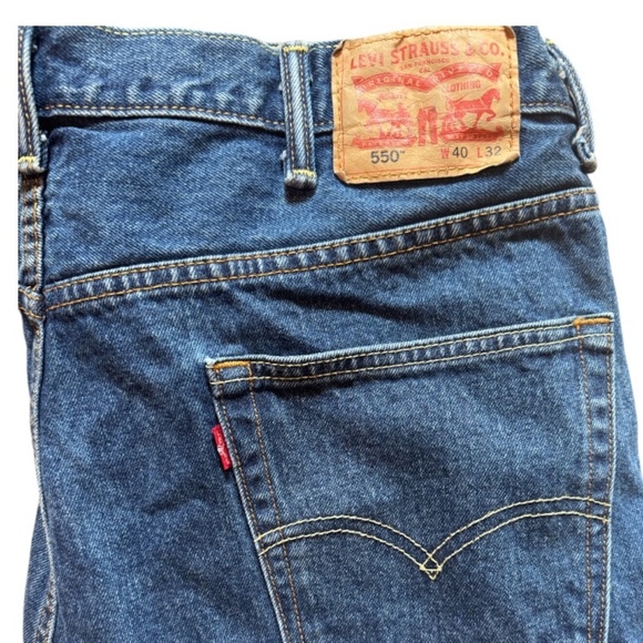 42x32 Men's Levis 550 - Picture 2 of 5